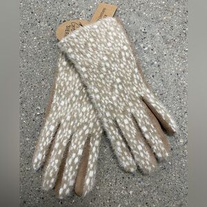 NWT Faux Fur Grand Sierra Lightweight Touchscreen Compatible Gloves